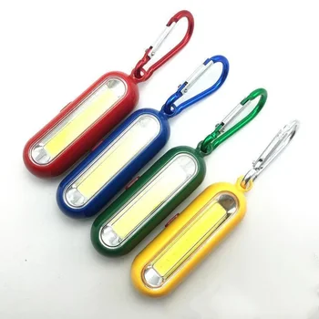 Prenosni Mini Light Keychain Žep Svetilka 3 Načini Lučka LED Multicolor Mini Svetilka z gumbno Baterijo Keychain Zunaj